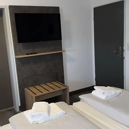 Belvedere Hotel *