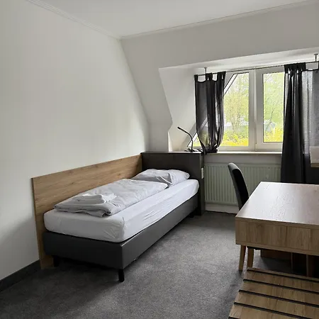 Belvedere Hotel *