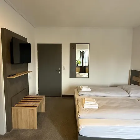 Belvedere Hotel *