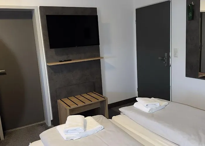 Belvedere Hotel *